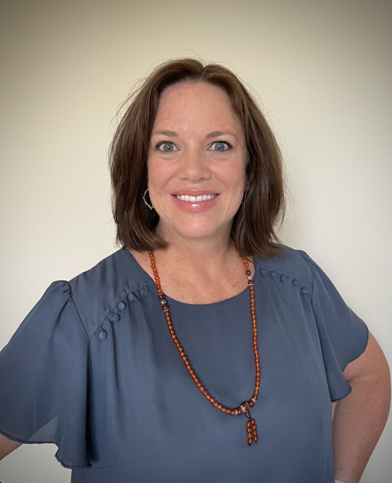 saint-jean-les-deux-jumeaux-travel-agents travel agent