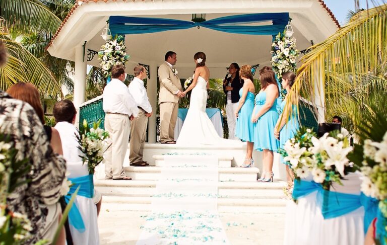Questions to Ask a Destination Wedding Travel Agent