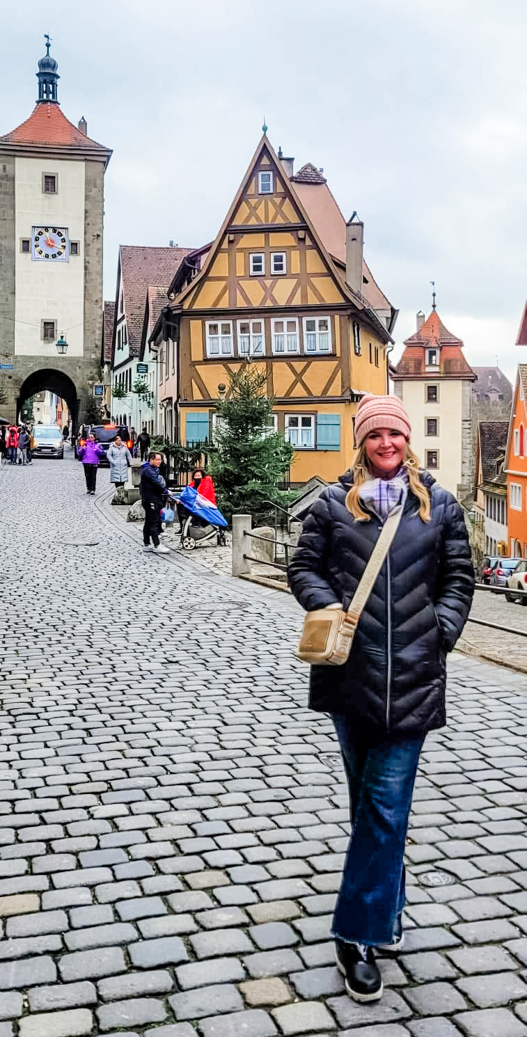 Exploring the European Christmas Markets with Contiki!