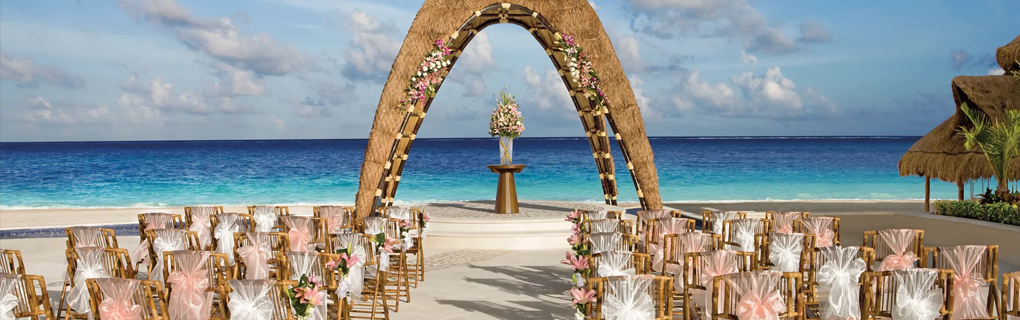 Why is dreams riviera cancun resort a great budget friendly option for an all-inclusive destination wedding 