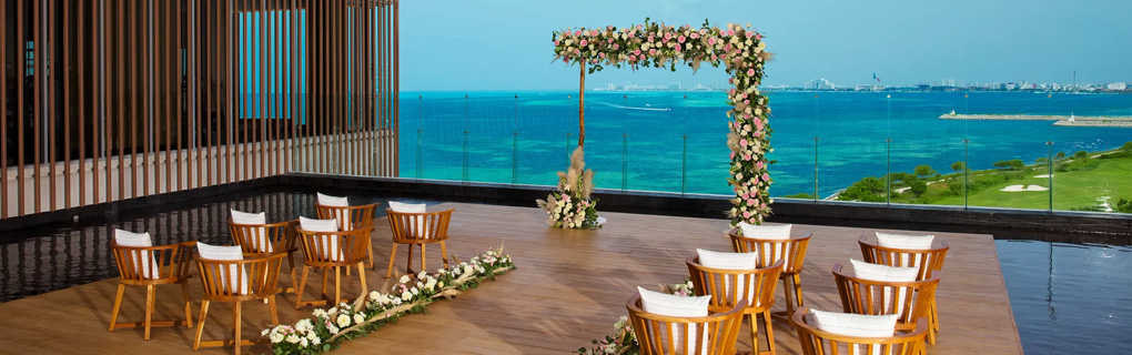 why couples choose a wedding at dreams vista cancun resort 