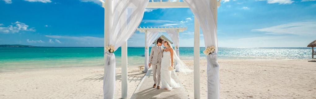 Unveiling the Charm of the Caribbean: Top Islands for a Dream Destination Wedding at an All-Inclusive Resort 