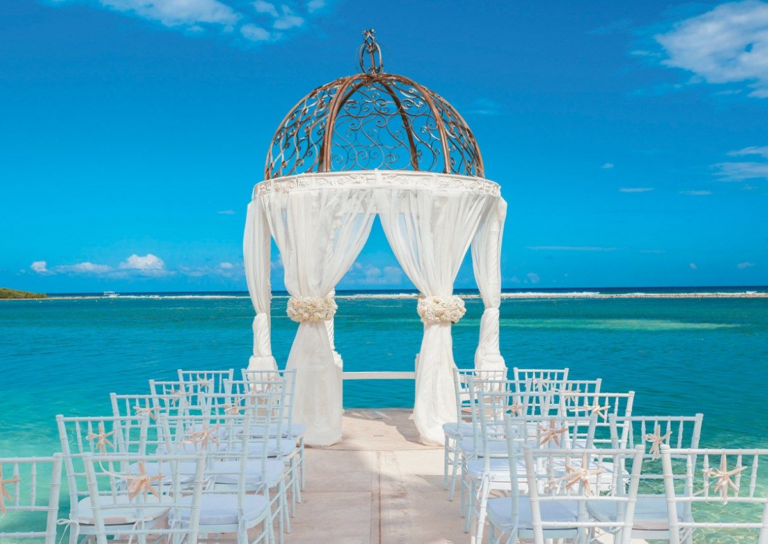 Unveiling the Charm of the Caribbean: Top Islands for a Dream Destination Wedding