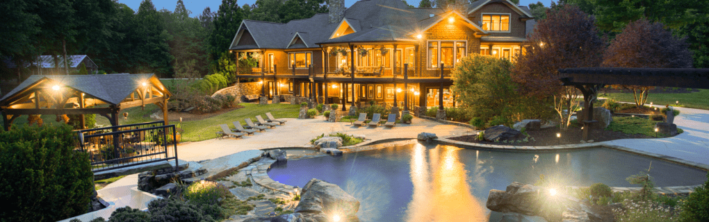 Why Georgia is a great place to become a travel agent who specializes in Hawaii Georgia work as a travel agent in Georgia and sell trips to Hawaii. 