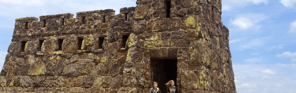 Why Kansas is a great place to become a travel agent who specializes in Hawaii Kansas work as a travel agent in Kansas and sell trips to Hawaii. 