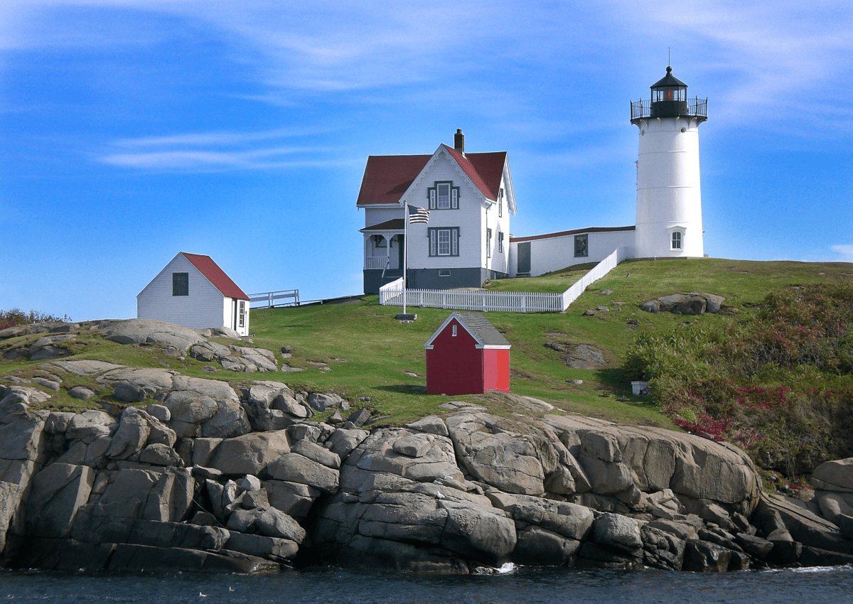 become a travel agent in maine