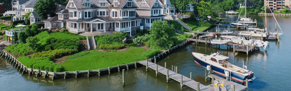 Why Maryland is a great place to become a travel agent who specializes in Hawaii Maryland work as a travel agent in Maryland and sell trips to Hawaii. 