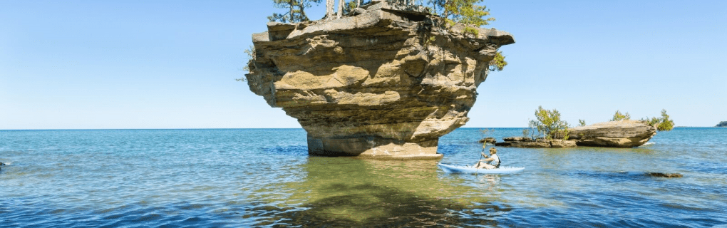 Why Michigan is a great place to become a travel agent who specializes in Hawaii Michigan work as a travel agent in Michigan and sell trips to Hawaii. 
