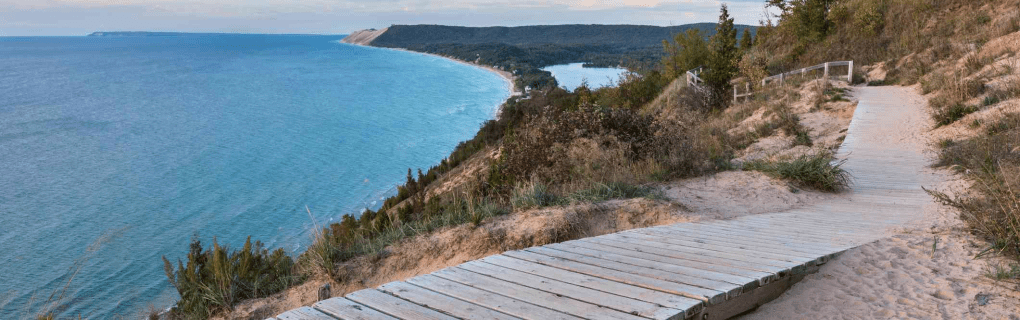 Why Michigan is a great place to become a travel agent who specializes in Hawaii Michigan work as a travel agent in Michigan and sell trips to Hawaii. 