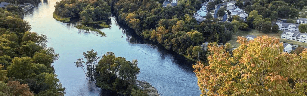 Why Missouri is a great place to become a travel agent who specializes in Hawaii Missouri work as a travel agent in Missouri and sell trips to Hawaii. 
