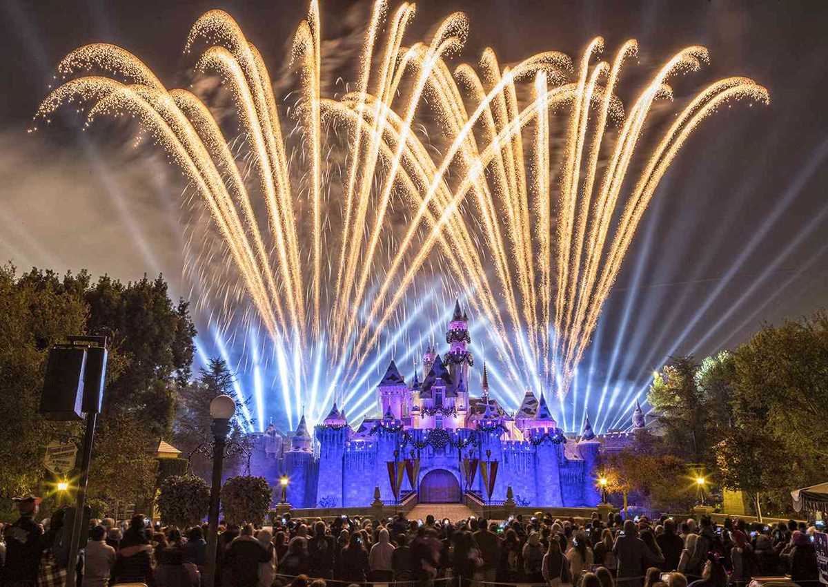 Your Disneyland Adventure: A Tip Sheet for Travel Agents