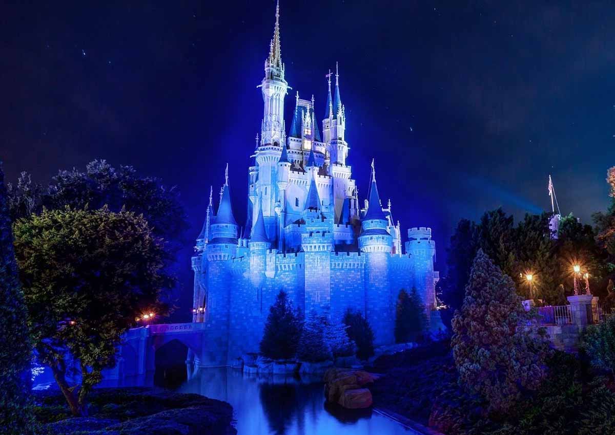 Create a Year Round Booking Season as a Disney Vacation Planner