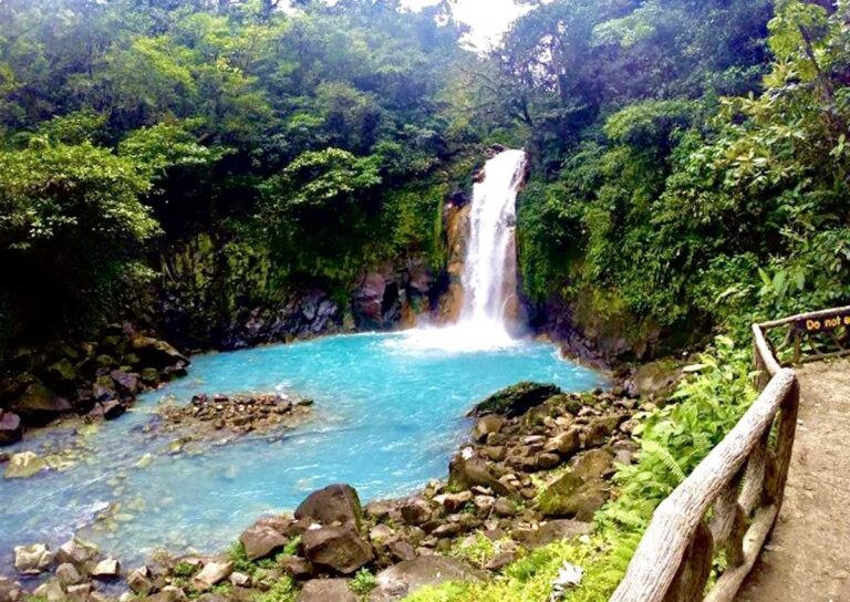 Why Choose a Guided Vacation for your Group Travel