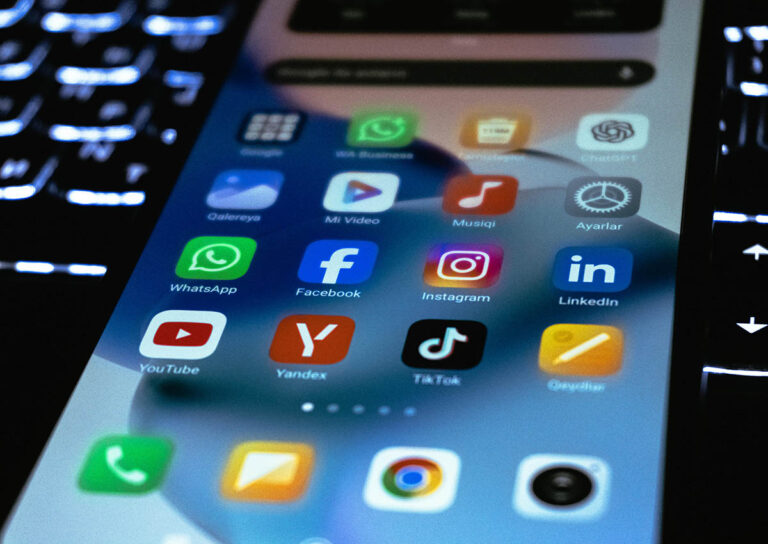 Dominating Social Media in 2026: The Travel Advisor`s Guide to Authentic Content and Unstoppable Reach