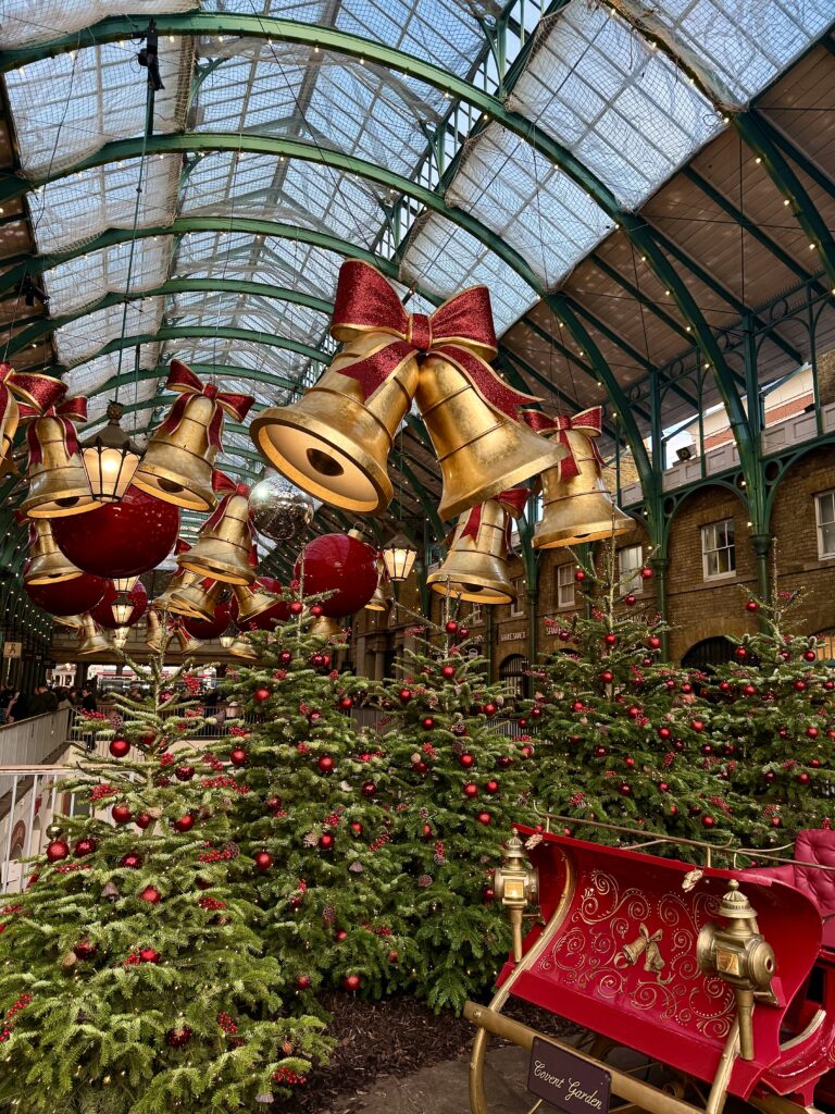 London at Christmas: Experiences We`ll Add to Your Itinerary
