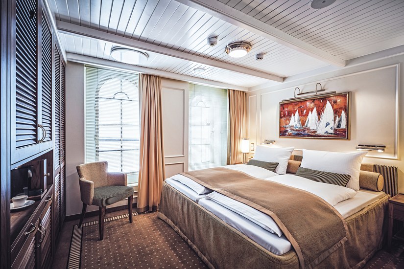 Authentic Hand-Hoisted Rigging & Teak Decks