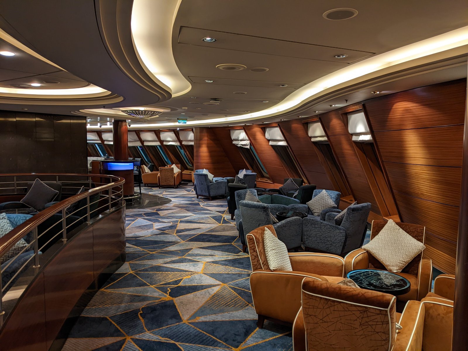 Commodore Club VIP Lounge on Cunard Queen Mary 2