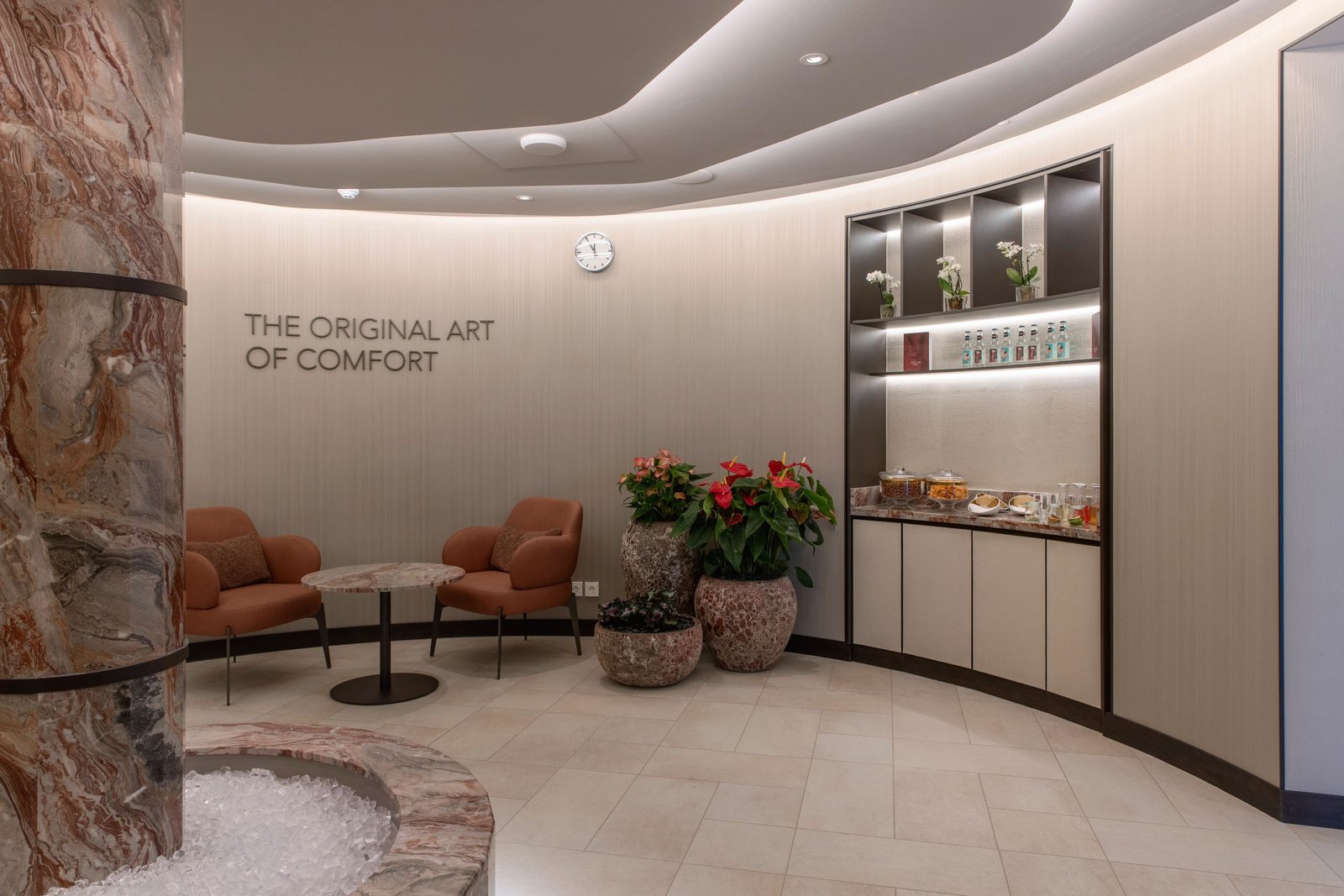 The roman-inspired Otium Spa hydrotherapy pool and thermal relaxation sanctuary on Silver Nova